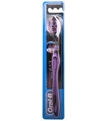 Изображение ORAL_B Зубная щетка Всесторонняя чистка Black 40 Medium 1шт*96